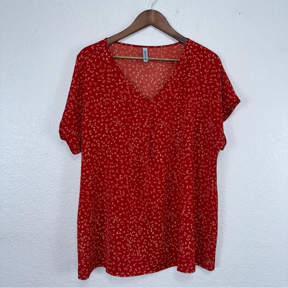 que zhu Tops - Que Zhu Shirt Sz‎ XL Red Women Top v-neck Casual lightweight pleaded stretch #cc